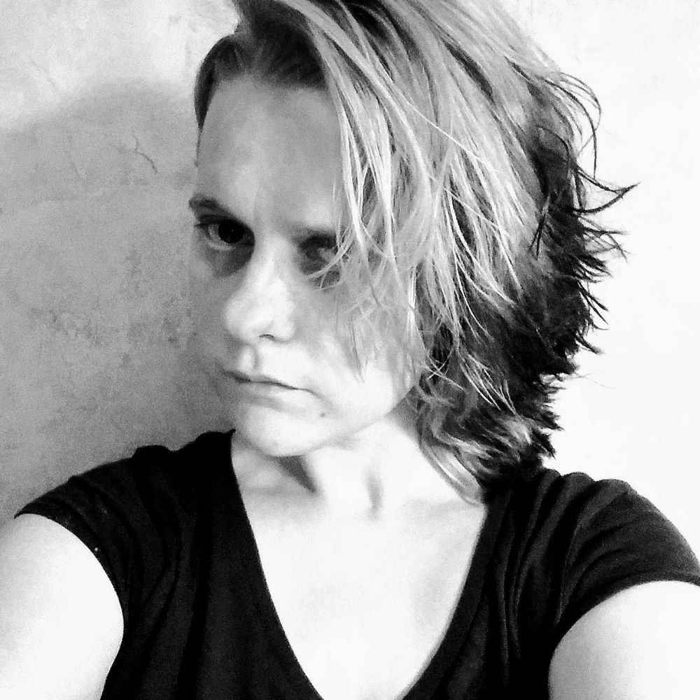 Meet your Posher, Stella